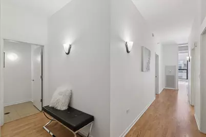 807 Davis Street #403, Evanston, IL 60201 - Photo 20