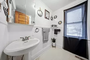 108-110 E Iroquois St, Freeport, IL 61032 - Photo 34