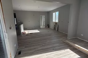 7128 S Cork Ave, Justice, IL 60458 - Photo 2