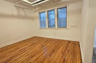 5507 N Campbell Ave, Chicago, IL 60625 - Photo 2