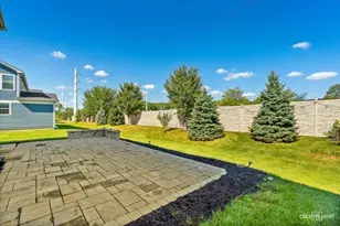 871 Heatherfield Cir, Naperville, IL 60565 - Photo 26