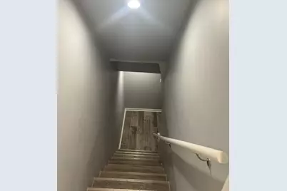 2049 E 93rd Street, Chicago, IL 60617 - Photo 14