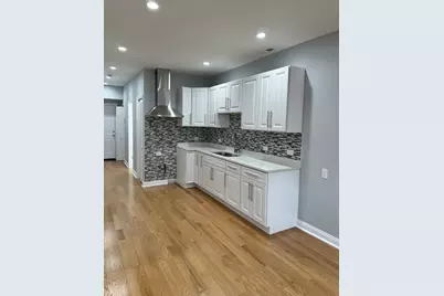 2002 W 21st Place #GDN, Chicago, IL 60608 - Photo 4