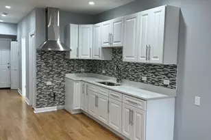 2002 W 21st Pl, Chicago, IL 60608 - Photo 4