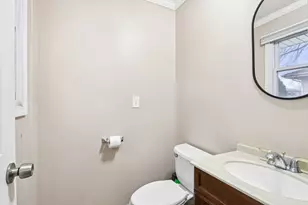 641 Winthrop Ave, Glendale Heights, IL 60139 - Photo 10