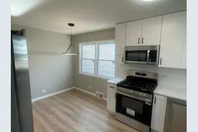 654 W 111th Street, Chicago, IL 60628 - Photo 8