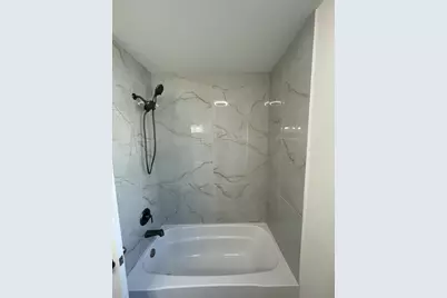 654 W 111th Street, Chicago, IL 60628 - Photo 16