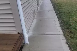 996 Hawthorne Dr, Crystal Lake, IL 60014 - Photo 18