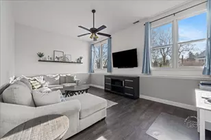 1305 Fox Meadow Ct, Saint Charles, IL 60174 - Photo 12