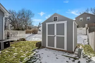 1305 Fox Meadow Ct, Saint Charles, IL 60174 - Photo 26