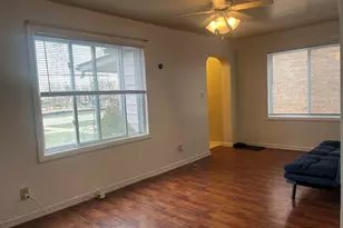7748 Newland Ave, Burbank, IL 60459 - Photo 2
