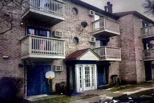 456 E Spruce Dr, Palatine, IL 60067 - Photo 1