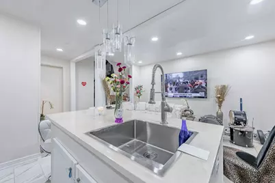 1908 S Sawyer Avenue, Chicago, IL 60623 - Photo 10