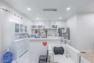 1908 S Sawyer Ave, Chicago, IL 60623 - Photo 8