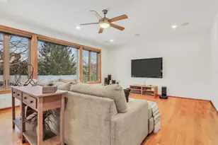 1168 Vineyard Dr, Gurnee, IL 60031 - Photo 12