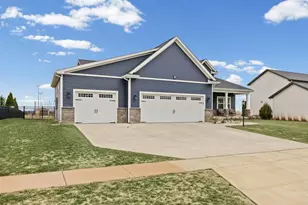 1105 Glen Abbey Dr, Champaign, IL 61822 - Photo 4