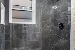 5526 S Albany Ave, Chicago, IL 60629 - Photo 12