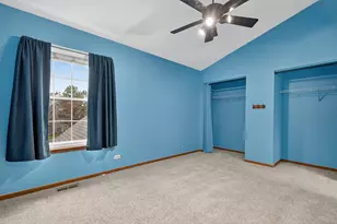 1176 Talbots Ln, Elk Grove Village, IL 60007 - Photo 16