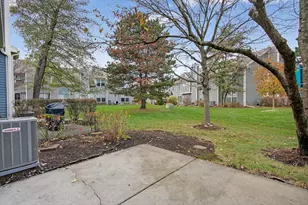 1176 Talbots Ln, Elk Grove Village, IL 60007 - Photo 20