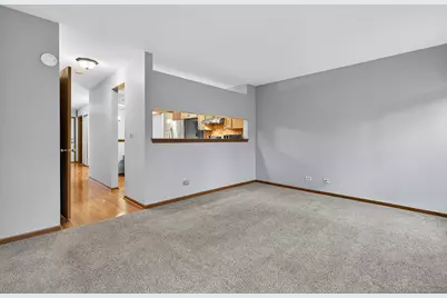 1176 Talbots Lane, Elk Grove Village, IL 60007 - Photo 10