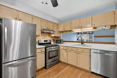 1176 Talbots Lane, Elk Grove Village, IL 60007 - Photo 6