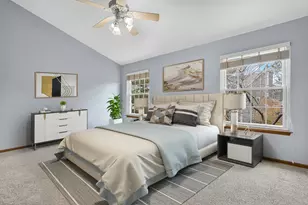 1176 Talbots Ln, Elk Grove Village, IL 60007 - Photo 12