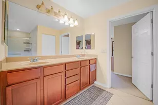 2405 River Hills Ln, Bolingbrook, IL 60490 - Photo 14