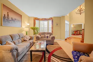 2405 River Hills Ln, Bolingbrook, IL 60490 - Photo 4