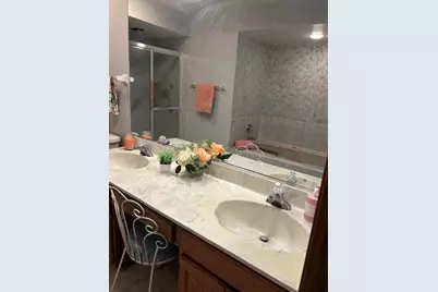 [Address not provided], Westchester, IL 60154 - Photo 12