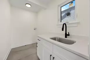 133 E Washington St, Villa Park, IL 60181 - Photo 12