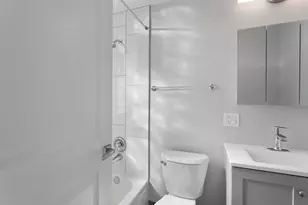 1625 W Howard Ave, Chicago, IL 60626 - Photo 8