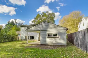 221 Heine Ave, Elgin, IL 60123 - Photo 32