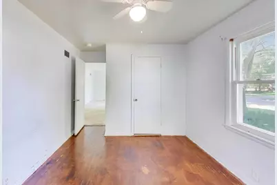 221 Heine Avenue, Elgin, IL 60123 - Photo 16