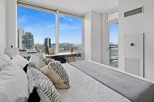 757 N Orleans St, Chicago, IL 60654 - Photo 16