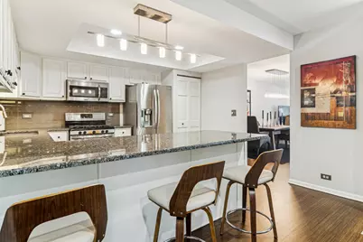 1 Harrogate On Oxford Road, Rolling Meadows, IL 60008 - Photo 8