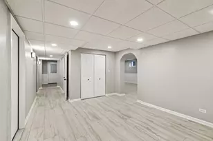 21688 W Ravine Dr, Lake Zurich, IL 60047 - Photo 22