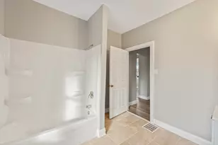 418 W Illinois Ave, Aurora, IL 60506 - Photo 18