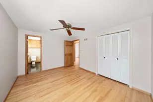 540 N Beck Rd, Lindenhurst, IL 60046 - Photo 18