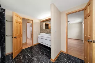 540 N Beck Rd, Lindenhurst, IL 60046 - Photo 20