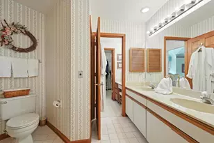 901 Heathrow Ln, Naperville, IL 60540 - Photo 20