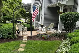 901 Heathrow Ln, Naperville, IL 60540 - Photo 28