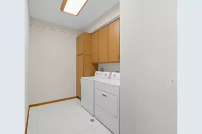 901 Heathrow Lane, Naperville, IL 60540 - Photo 18