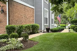 901 Heathrow Ln, Naperville, IL 60540 - Photo 26