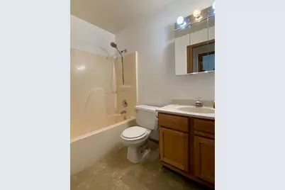 1372 Cunat Court #1B, Lake in the Hills, IL 60156 - Photo 10