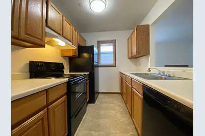 1372 Cunat Court #1B, Lake in the Hills, IL 60156 - Photo 4