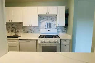 1217 S Old Wilke Rd, Arlington Heights, IL 60005 - Photo 8