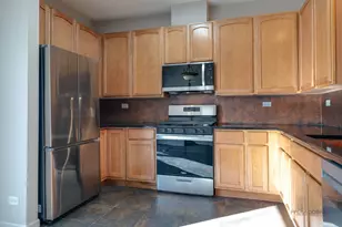 1129 N Claremont Dr, Palatine, IL 60074 - Photo 16