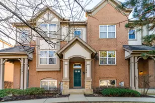 1129 N Claremont Dr, Palatine, IL 60074 - Photo 1