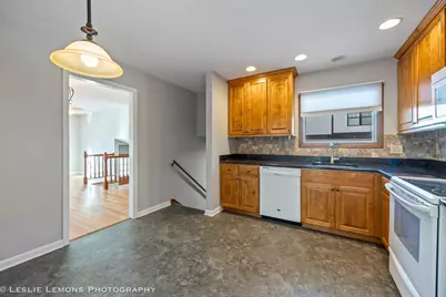 1028 Douglas Avenue, Naperville, IL 60540 - Photo 4