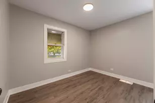 6856 W Crandall Ave, Worth, IL 60482 - Photo 12